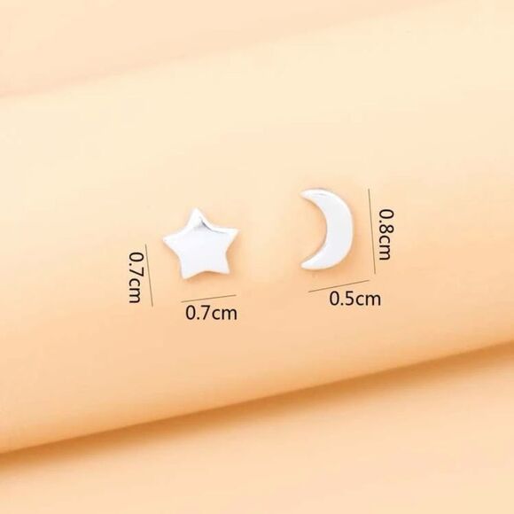 Western Boho Silver Sun & Moon Celestial Y2K Stud Earrings - Picture 4 of 5